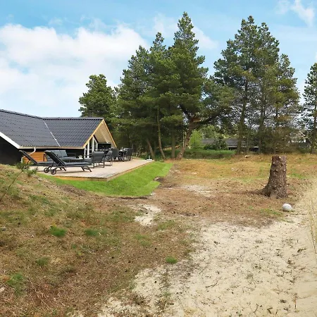 Four-bedroom Holiday In 42 Holiday home *