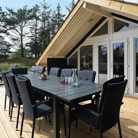 Four-bedroom Holiday In 42 Holiday home *
