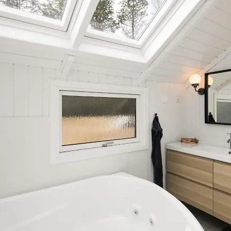 Four-bedroom Holiday In 42 Blavand