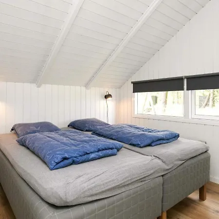 Holiday home Four-bedroom Holiday In 42 *