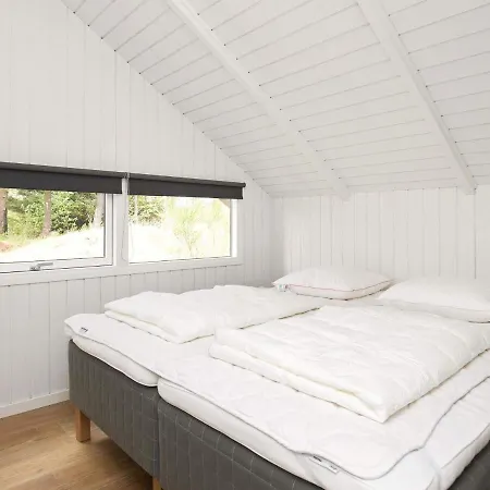 Four-bedroom Holiday In 42 Blavand