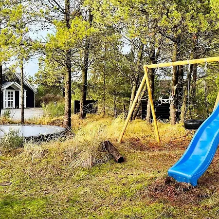 Holiday home Four-bedroom Holiday In 42